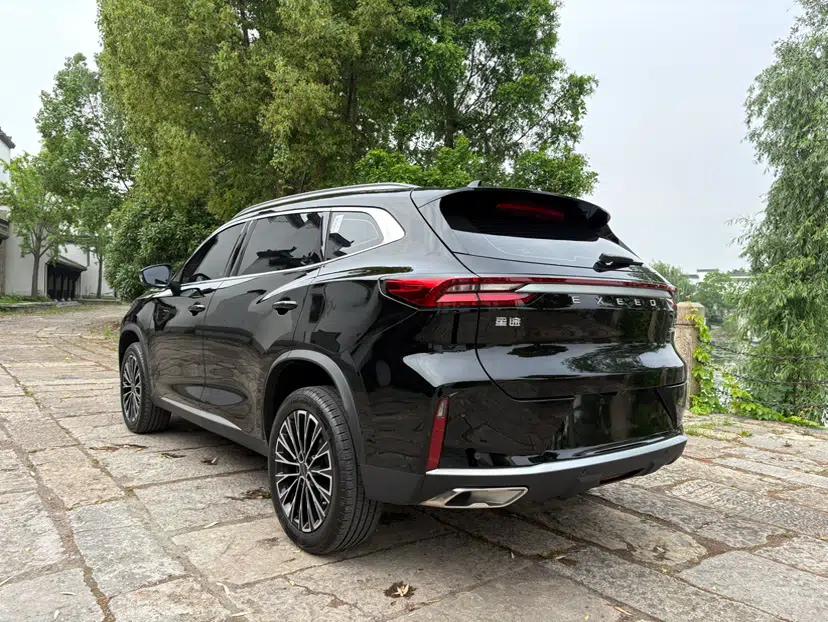EXEED Lingyun 2025 300T Two-Wheel Drive Starry Edition — миниатюра 8