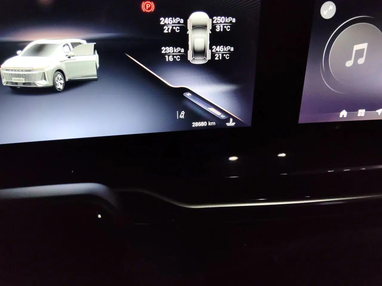 EXEED Stellar 2023 400T Four-Wheel Drive Deluxe Edition — миниатюра 13