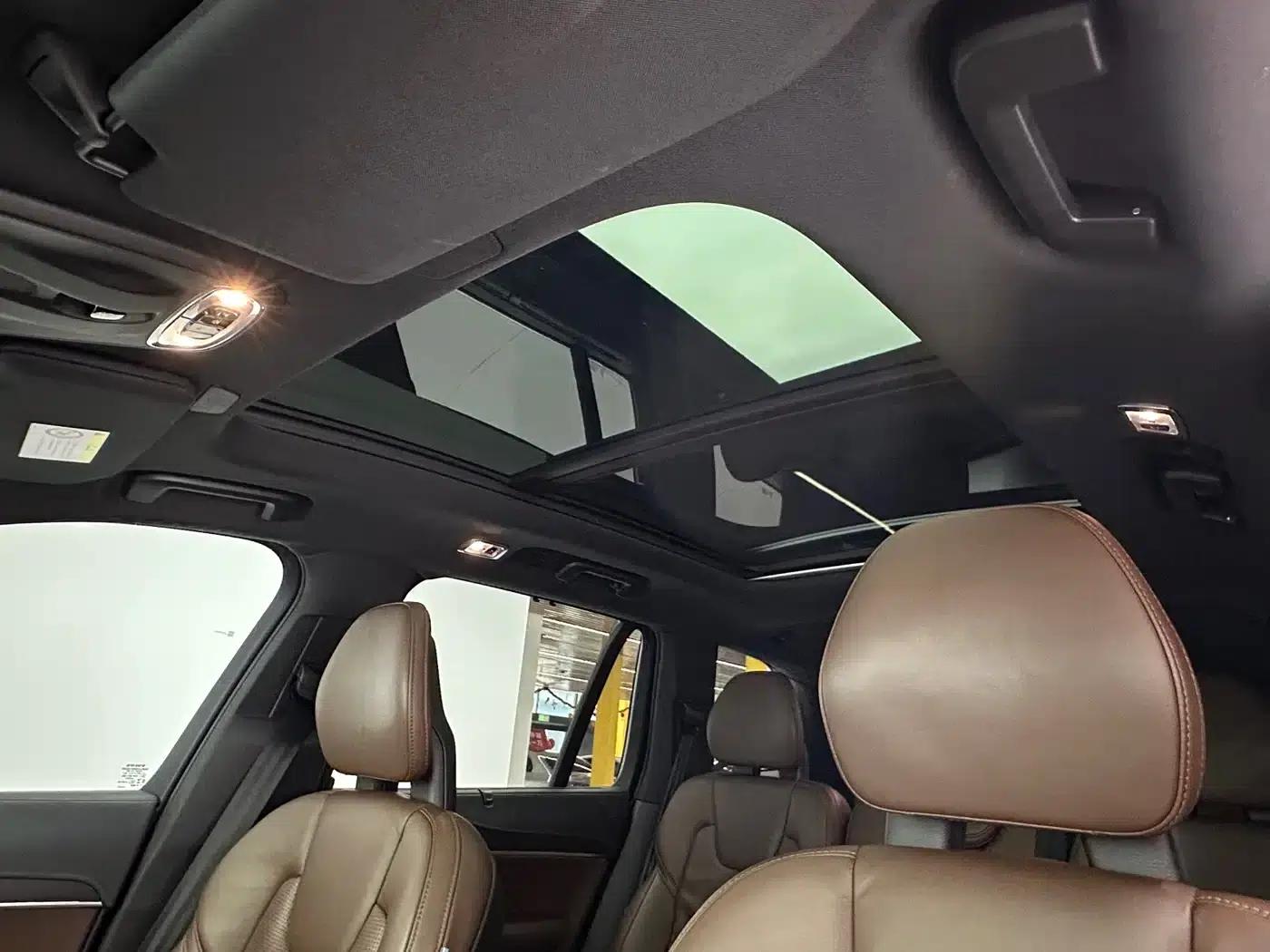 2021 Volvo XC90 B6 Inscription Luxury Edition 7-seater — миниатюра 20