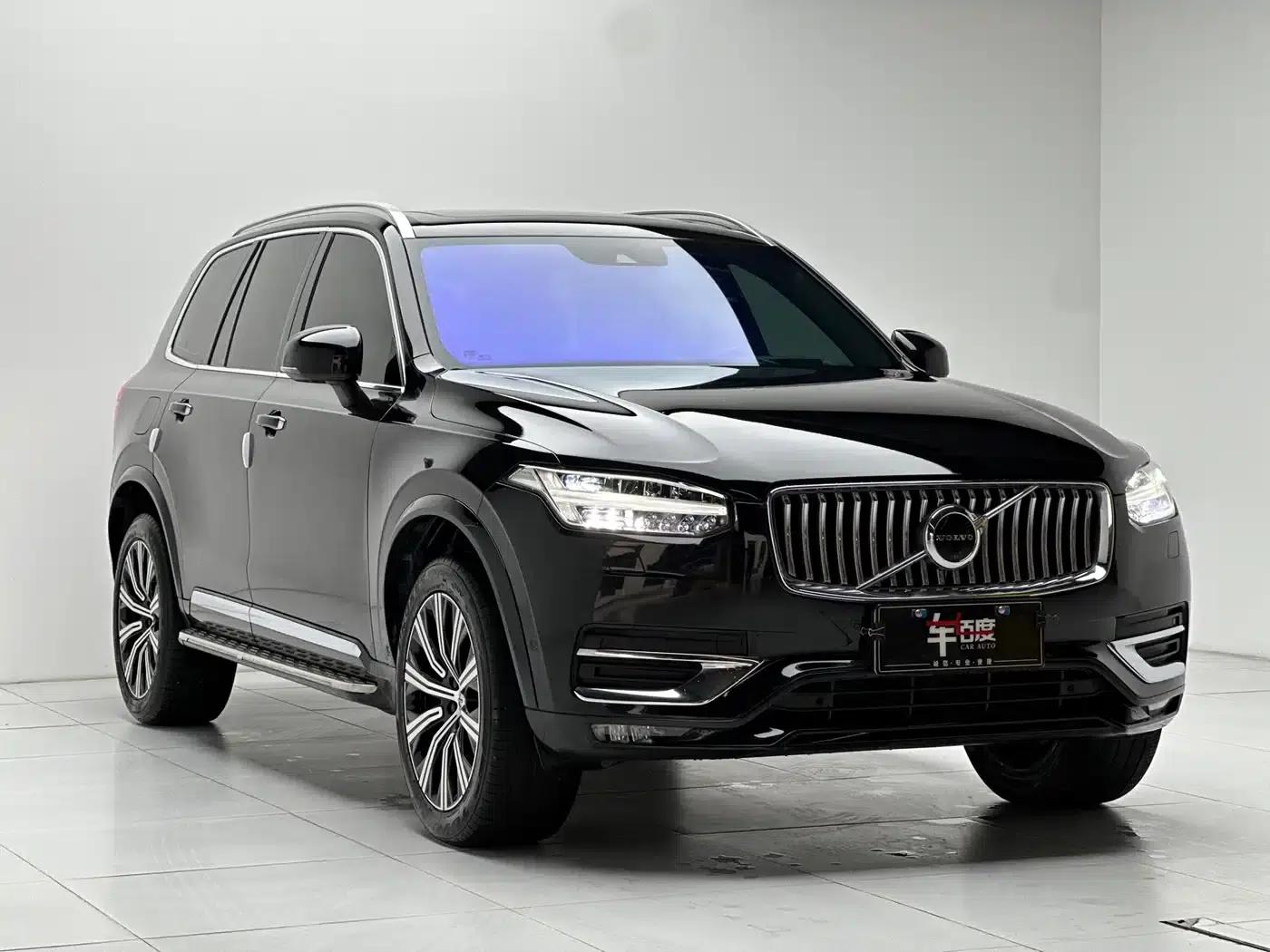 2021 Volvo XC90 B6 Inscription Luxury Edition 7-seater — миниатюра 3