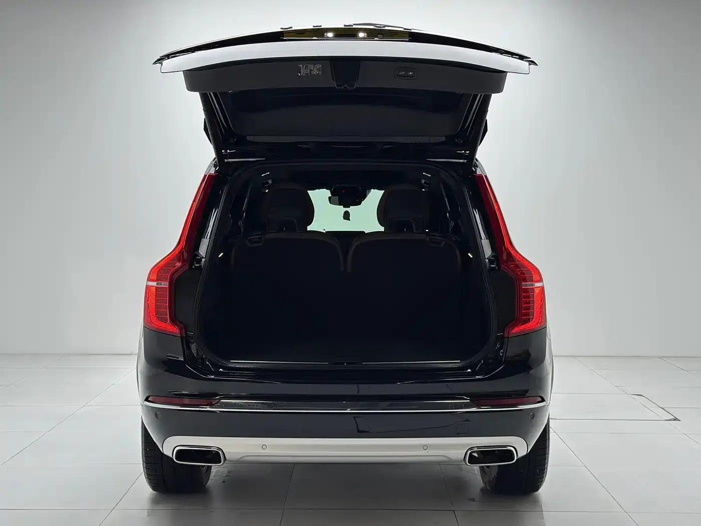 2021 Volvo XC90 B6 Inscription Luxury Edition 7-seater — миниатюра 21