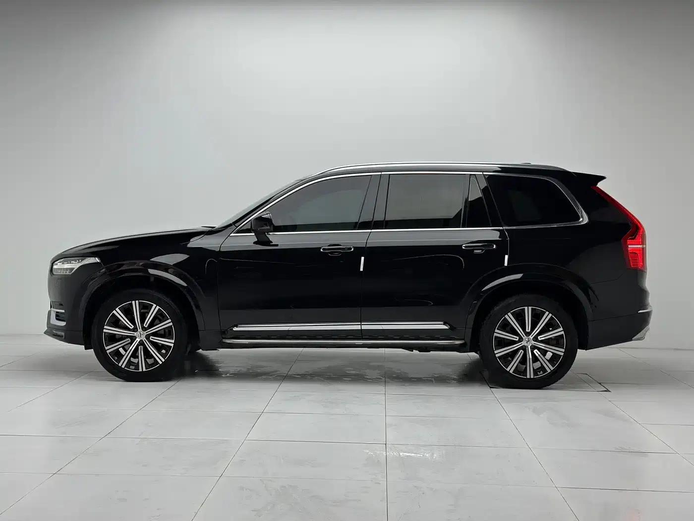 2021 Volvo XC90 B6 Inscription Luxury Edition 7-seater — миниатюра 25
