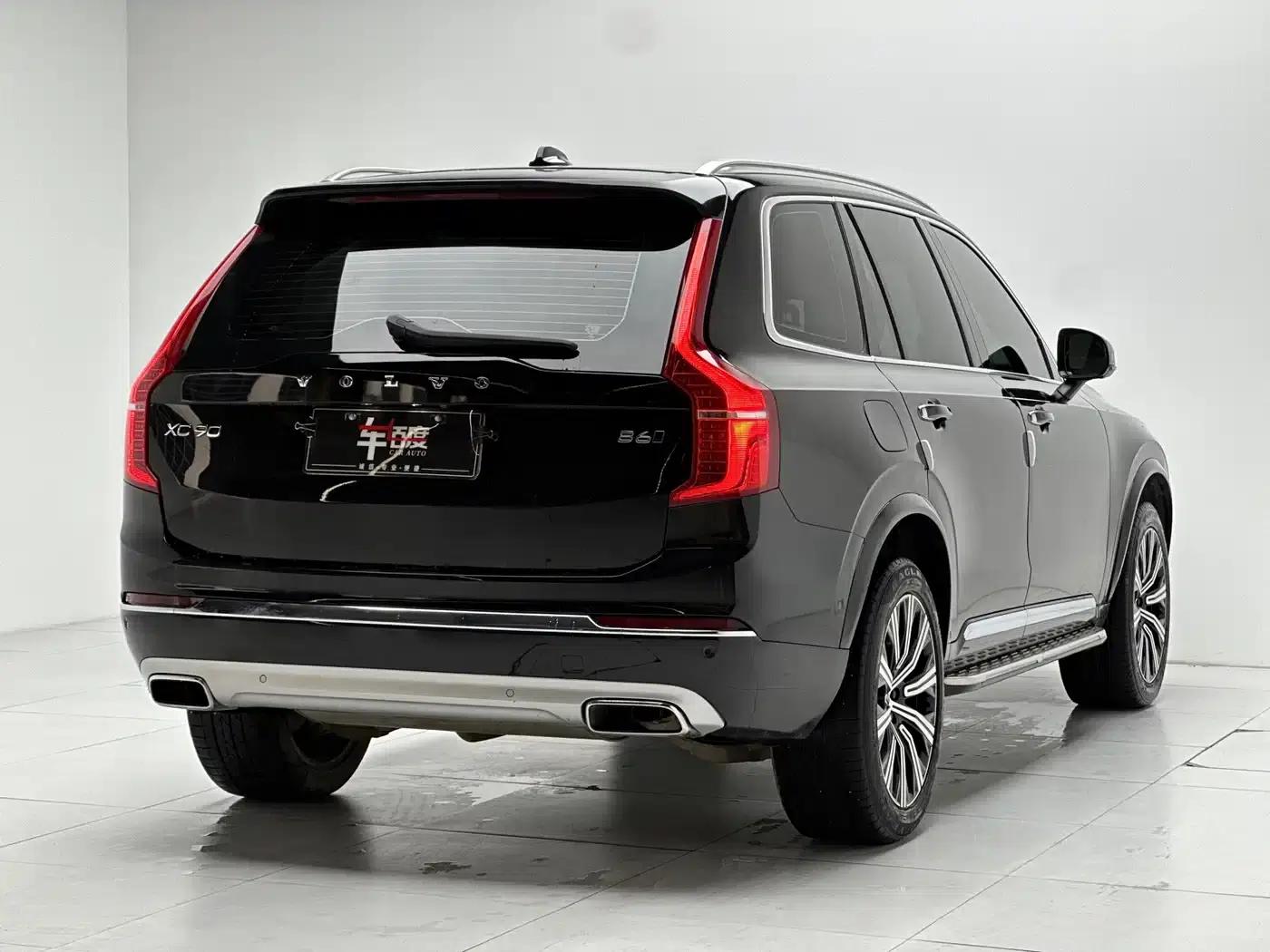 2021 Volvo XC90 B6 Inscription Luxury Edition 7-seater — миниатюра 4
