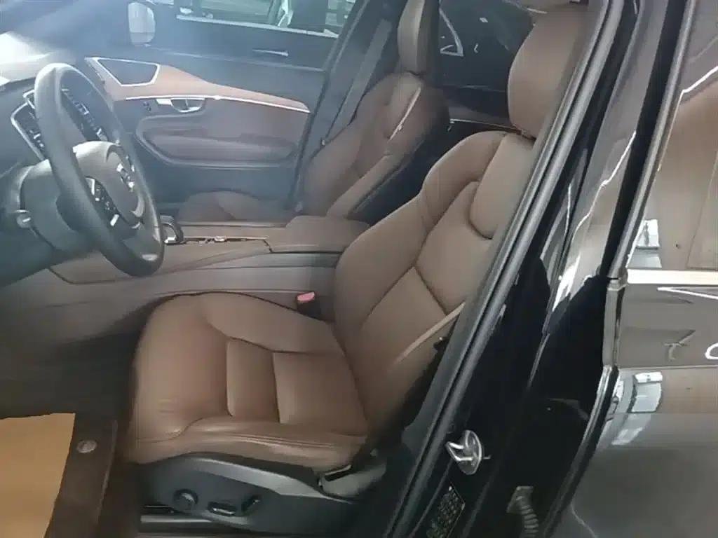 2024 Volvo XC90 B6 Inscription Luxury Edition 7-seater — миниатюра 15