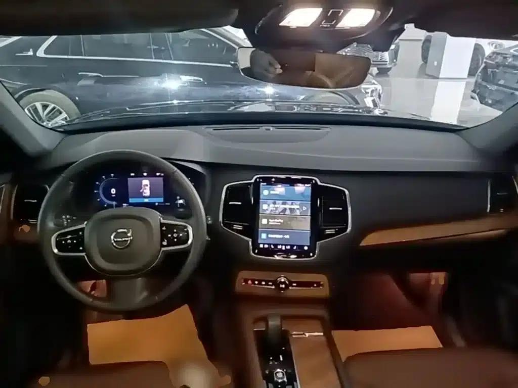 2024 Volvo XC90 B6 Inscription Luxury Edition 7-seater — миниатюра 10