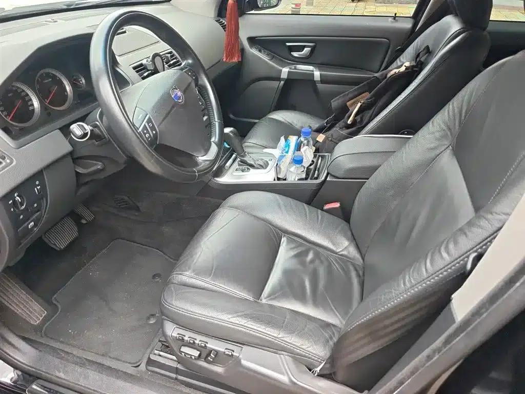 2013 Volvo XC90 2.5T T5 Executive Upgrade Edition — миниатюра 12