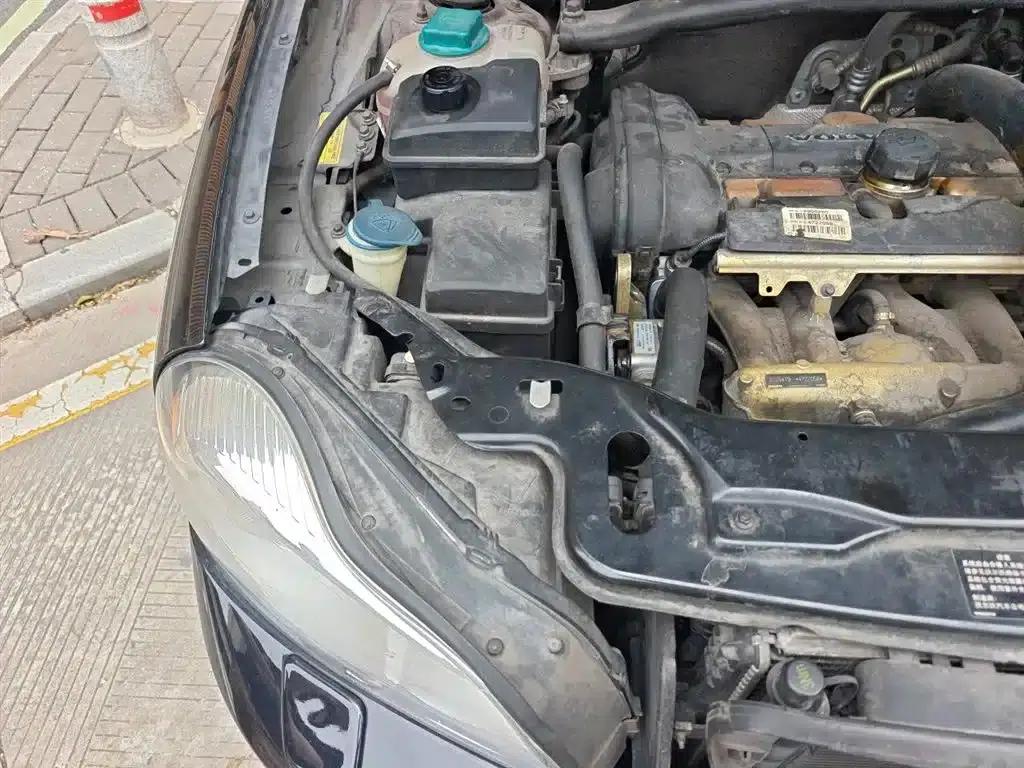 2013 Volvo XC90 2.5T T5 Executive Upgrade Edition — миниатюра 23
