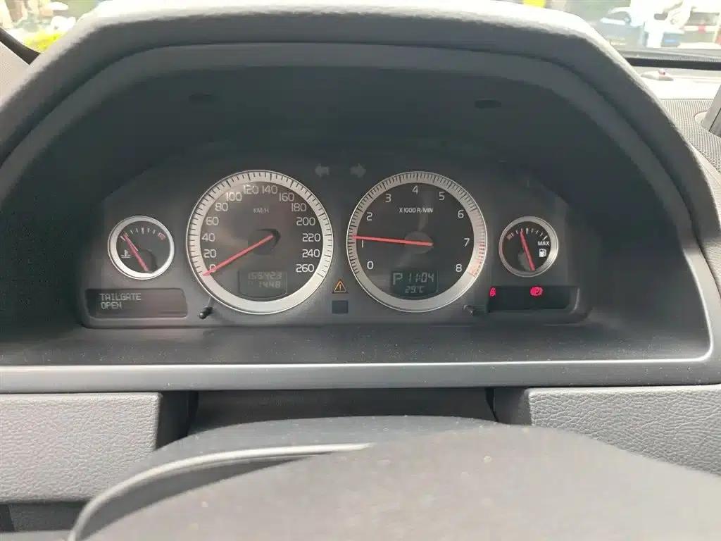 2013 Volvo XC90 2.5T T5 Executive Upgrade Edition — миниатюра 8