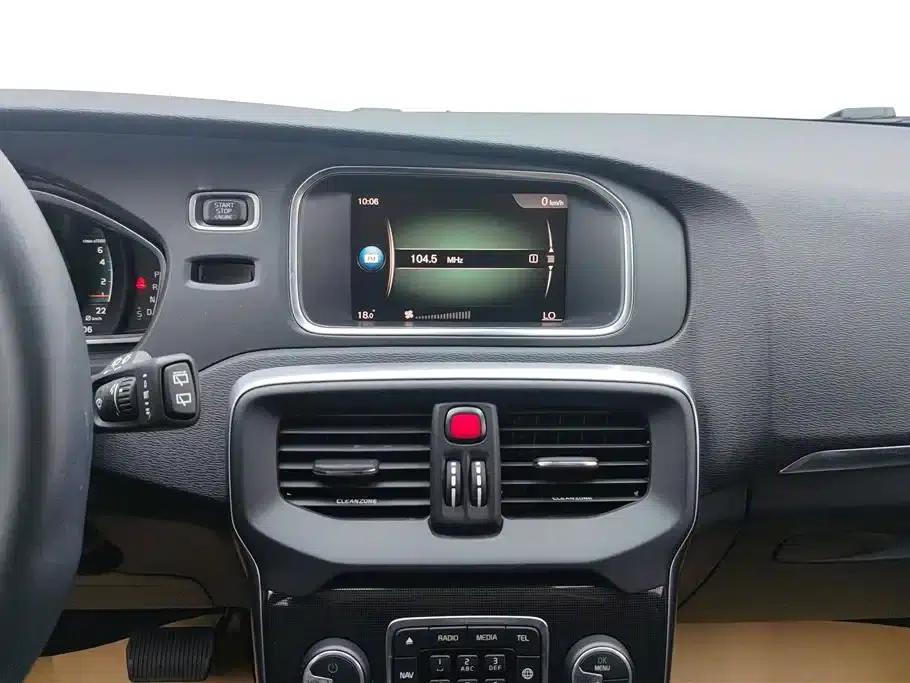 2019 Volvo V40 T3 Smart Edition — миниатюра 13