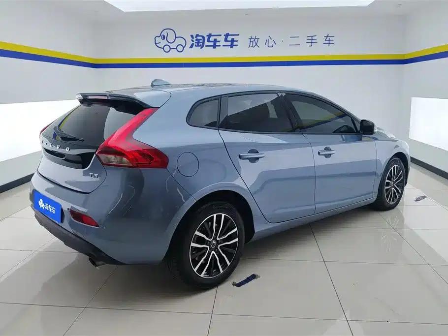 2019 Volvo V40 T3 Smart Edition — миниатюра 3