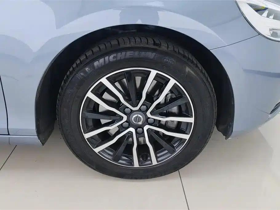 2019 Volvo V40 T3 Smart Edition — миниатюра 6