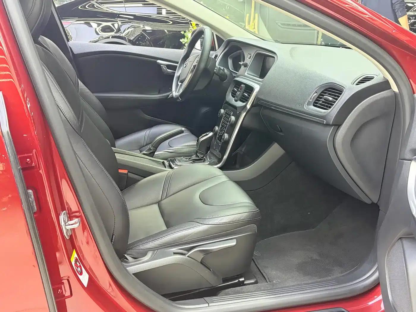 2017 Volvo V40 T3 Smart Edition — миниатюра 14
