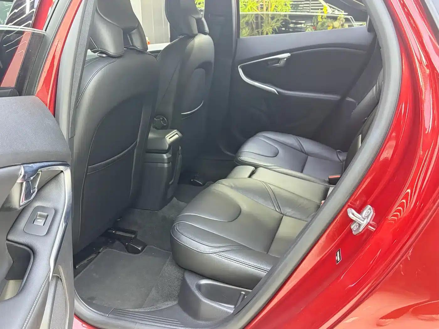 2017 Volvo V40 T3 Smart Edition — миниатюра 7