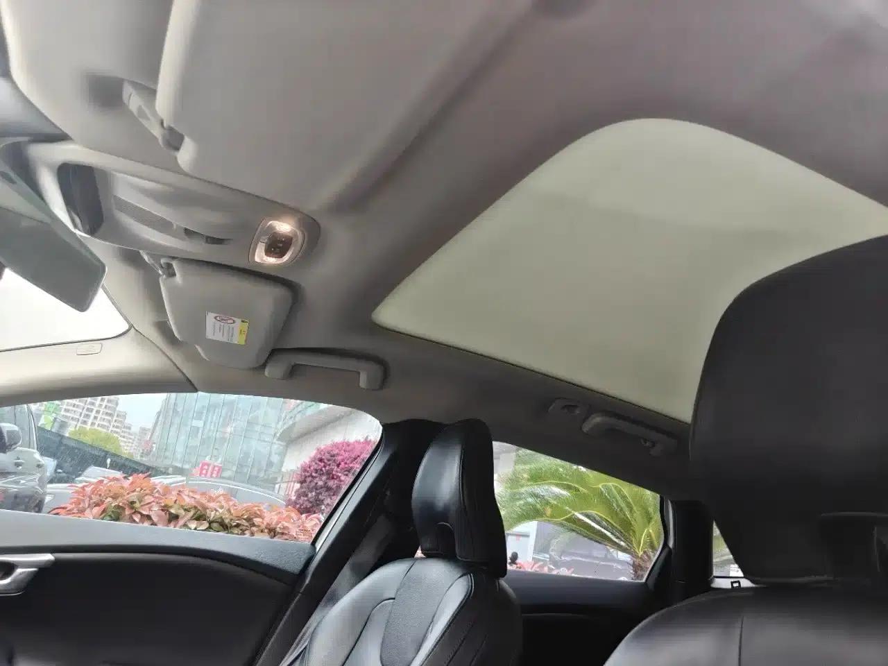 2016 Volvo V40 T3 Smart Edition — миниатюра 7