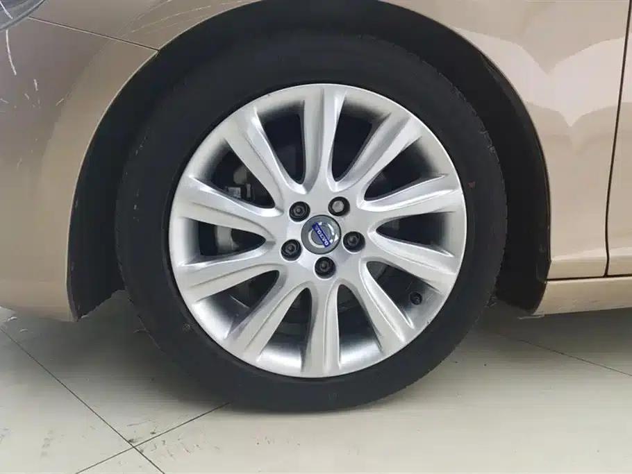 2015 Volvo V40 1.6T Smart Edition — миниатюра 6