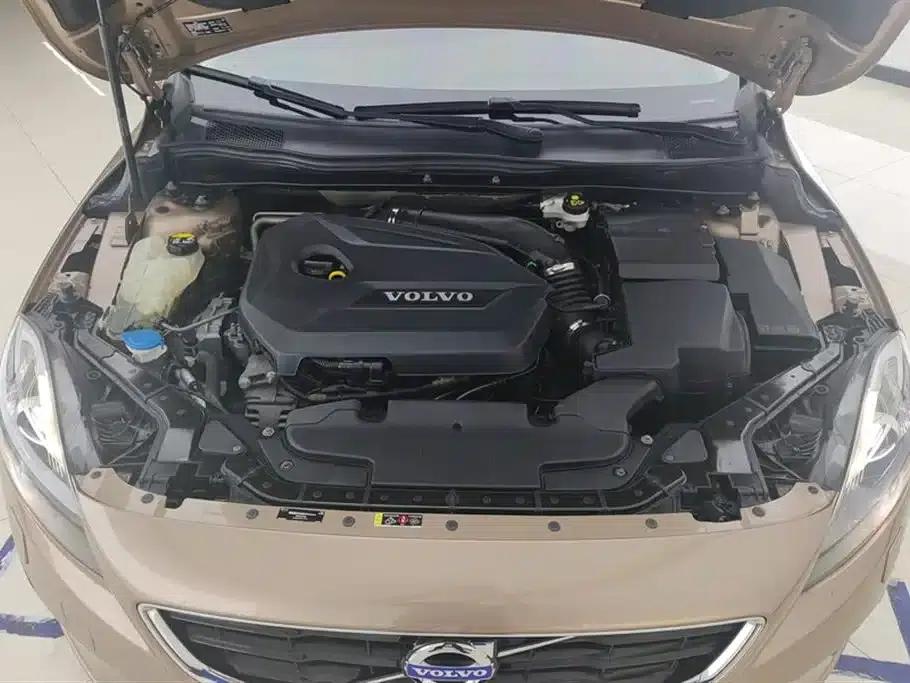 2015 Volvo V40 1.6T Smart Edition — миниатюра 10