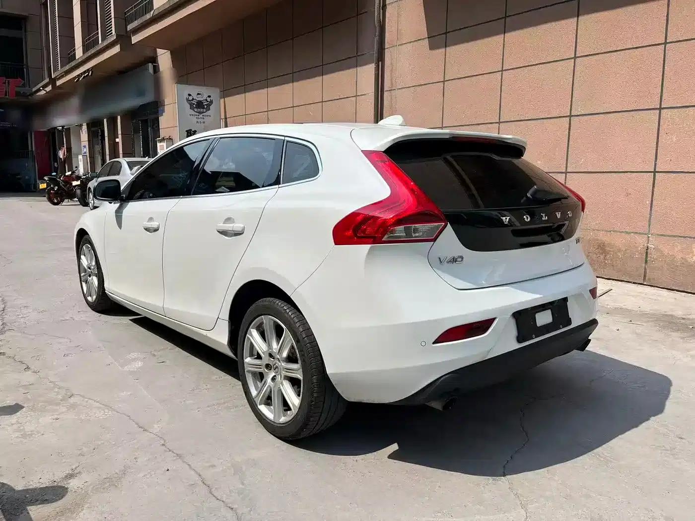 2018 Volvo V40 T3 Smart Edition — миниатюра 6
