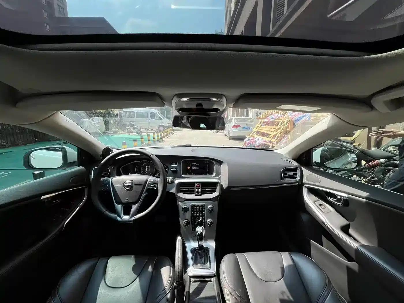 2018 Volvo V40 T3 Smart Edition — миниатюра 7