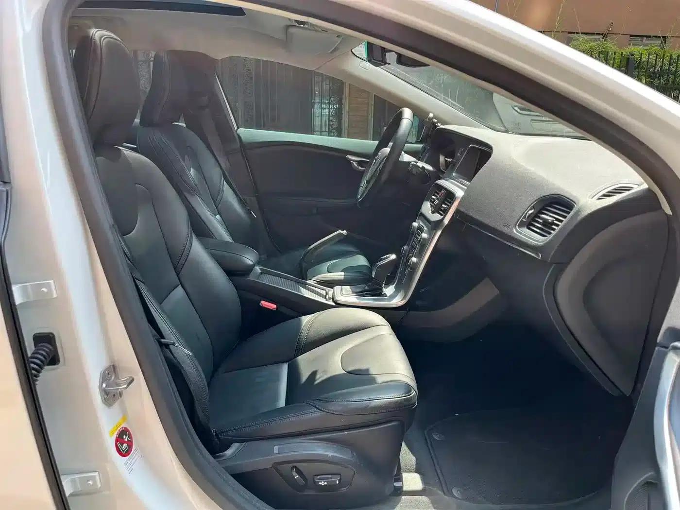 2018 Volvo V40 T3 Smart Edition — миниатюра 10