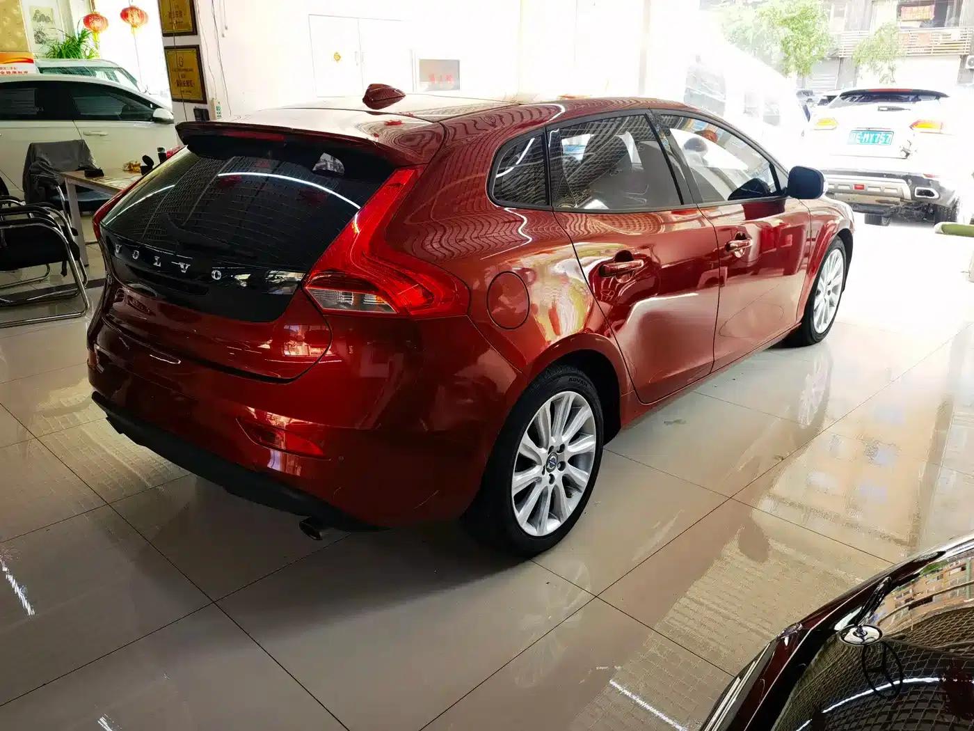 2015 Volvo V40 1.6T Smart Edition — миниатюра 6