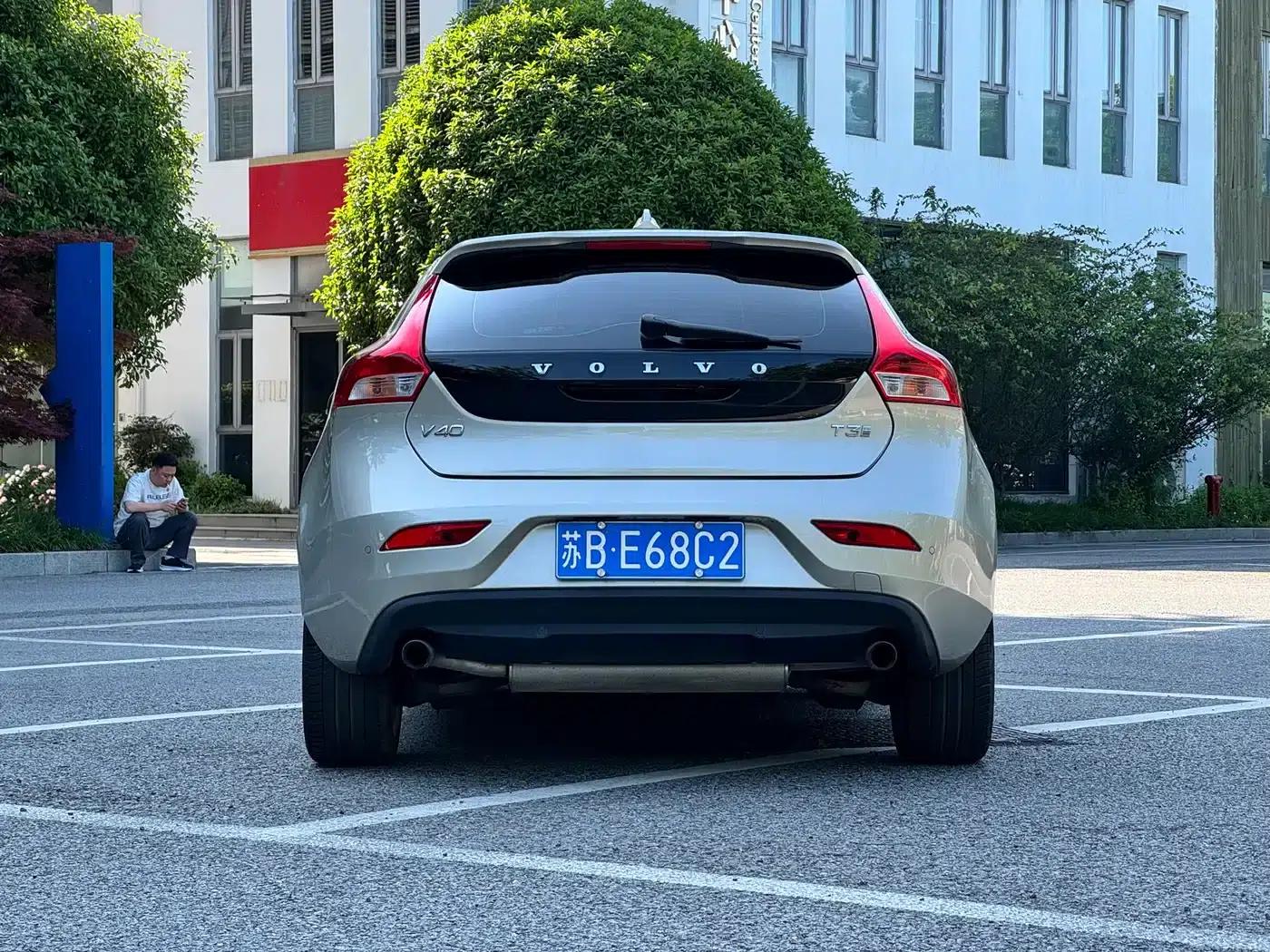 2017 Volvo V40 T3 Smart Edition — миниатюра 4