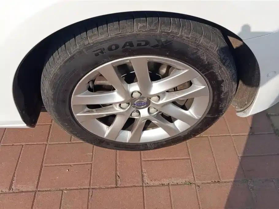 2016 Volvo V40 T4 Smart Edition — миниатюра 6