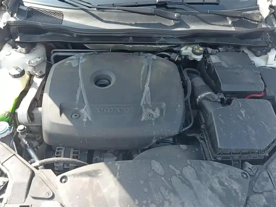 2016 Volvo V40 T4 Smart Edition — миниатюра 10