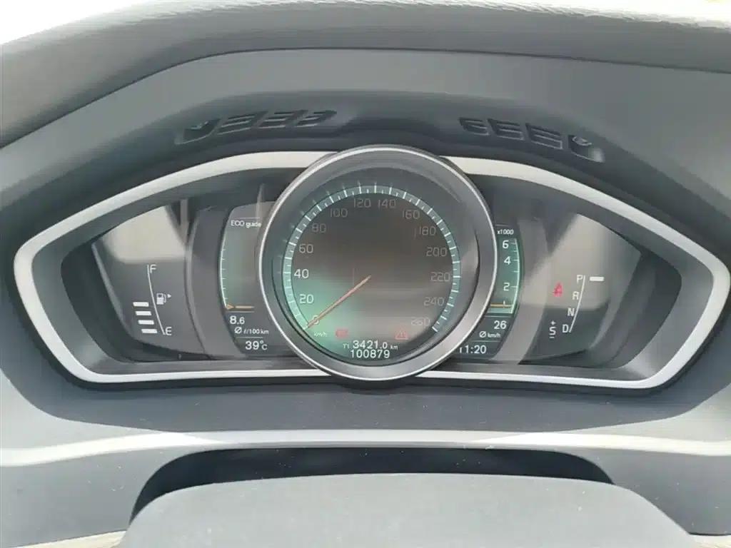 2015 Volvo V40 1.6T Smart Edition — миниатюра 12