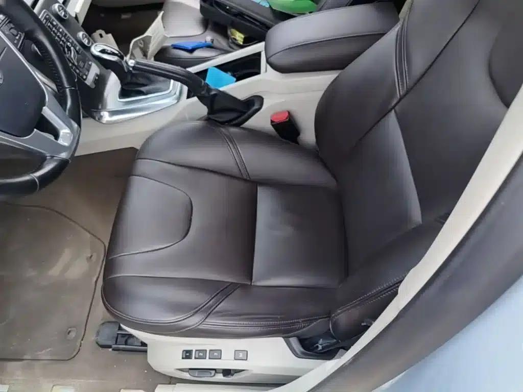 2015 Volvo V40 1.6T Smart Edition — миниатюра 15