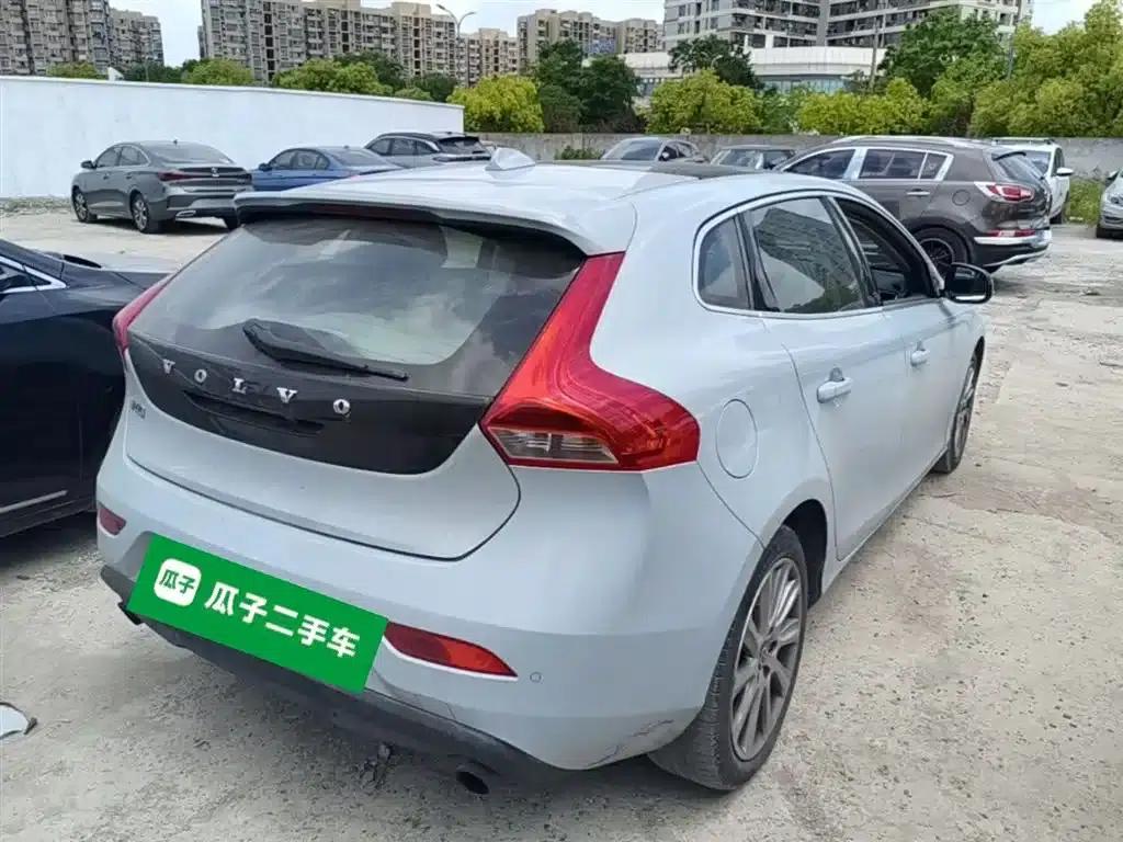 2015 Volvo V40 1.6T Smart Edition — миниатюра 7