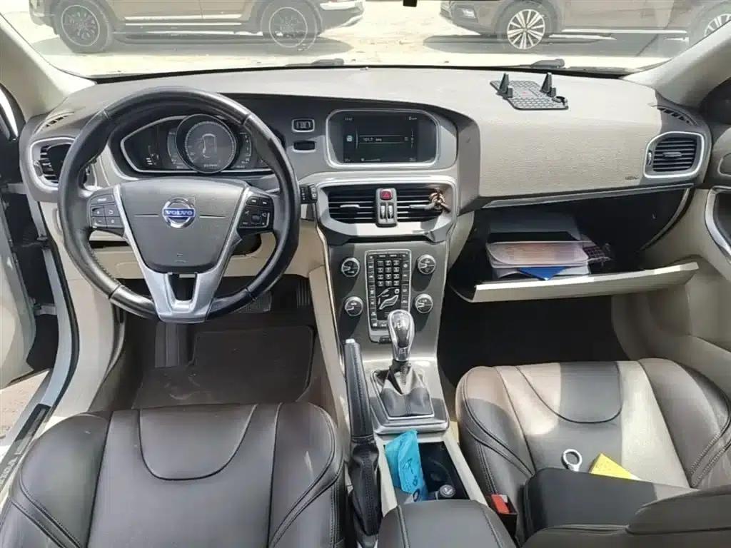 2015 Volvo V40 1.6T Smart Edition — миниатюра 10