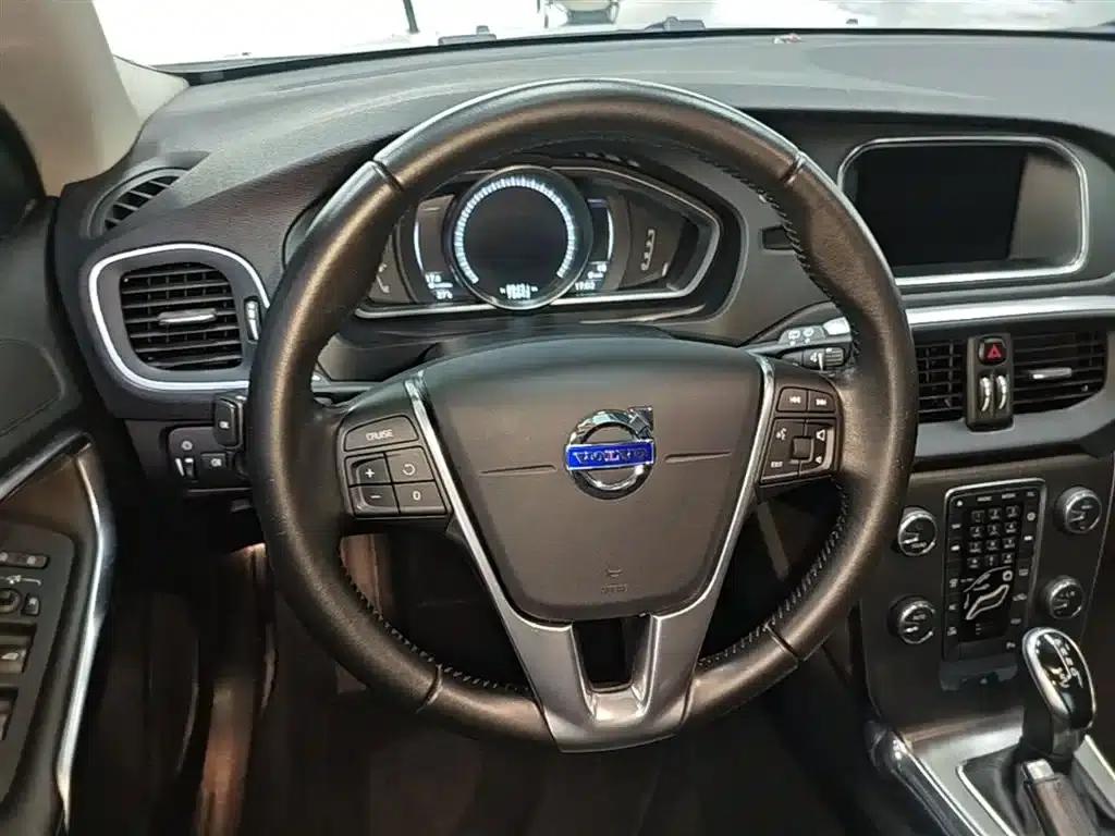 2016 Volvo V40 T3 Smart Edition — миниатюра 11