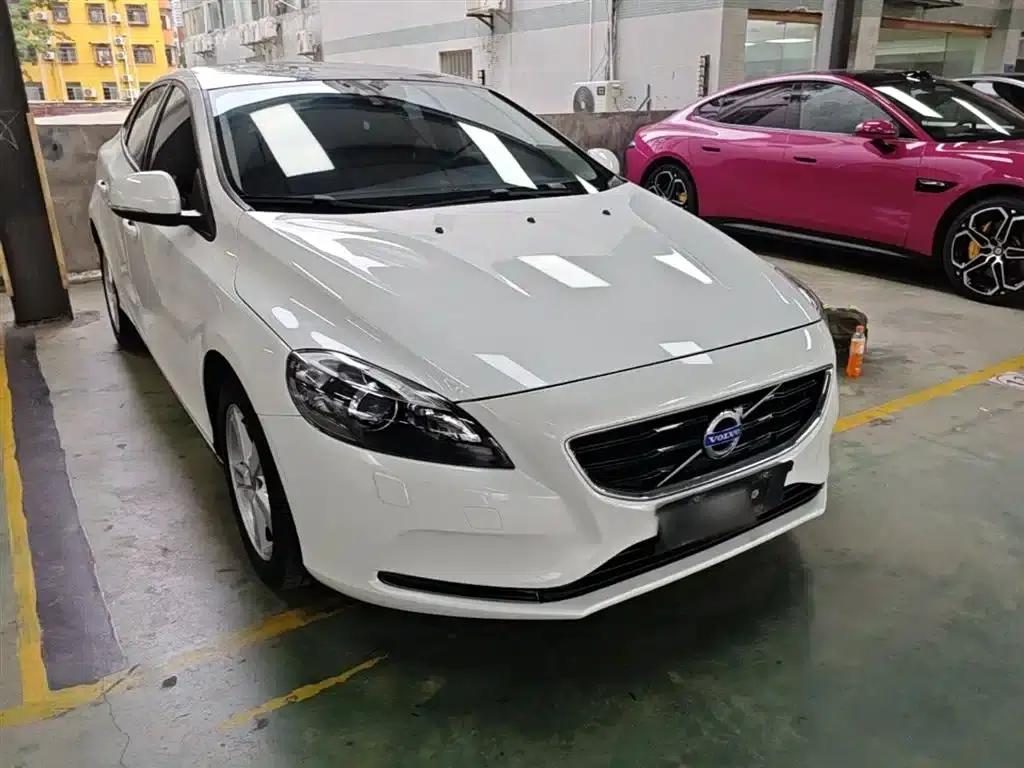 2016 Volvo V40 T3 Smart Edition — миниатюра 4