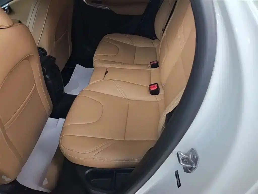 2019 Volvo V40 T3 Smart Edition — миниатюра 17