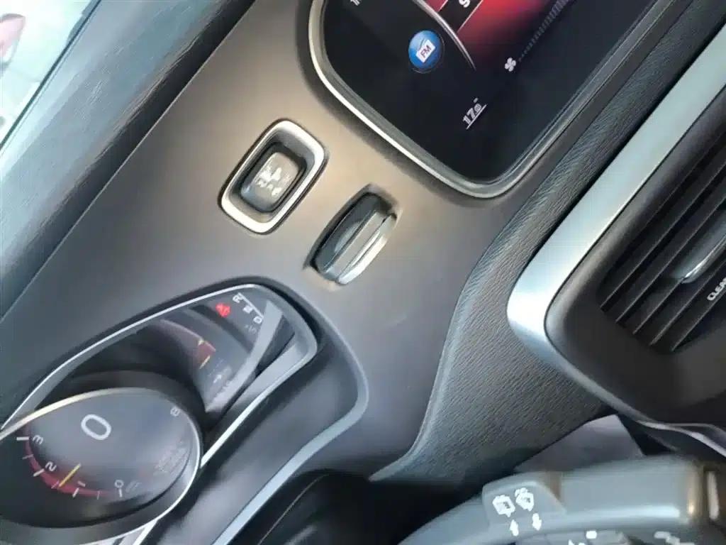2019 Volvo V40 T3 Smart Edition — миниатюра 9