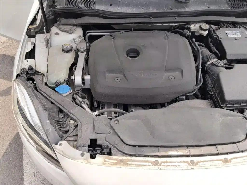 2017 Volvo V40 T3 Smart Edition — миниатюра 23
