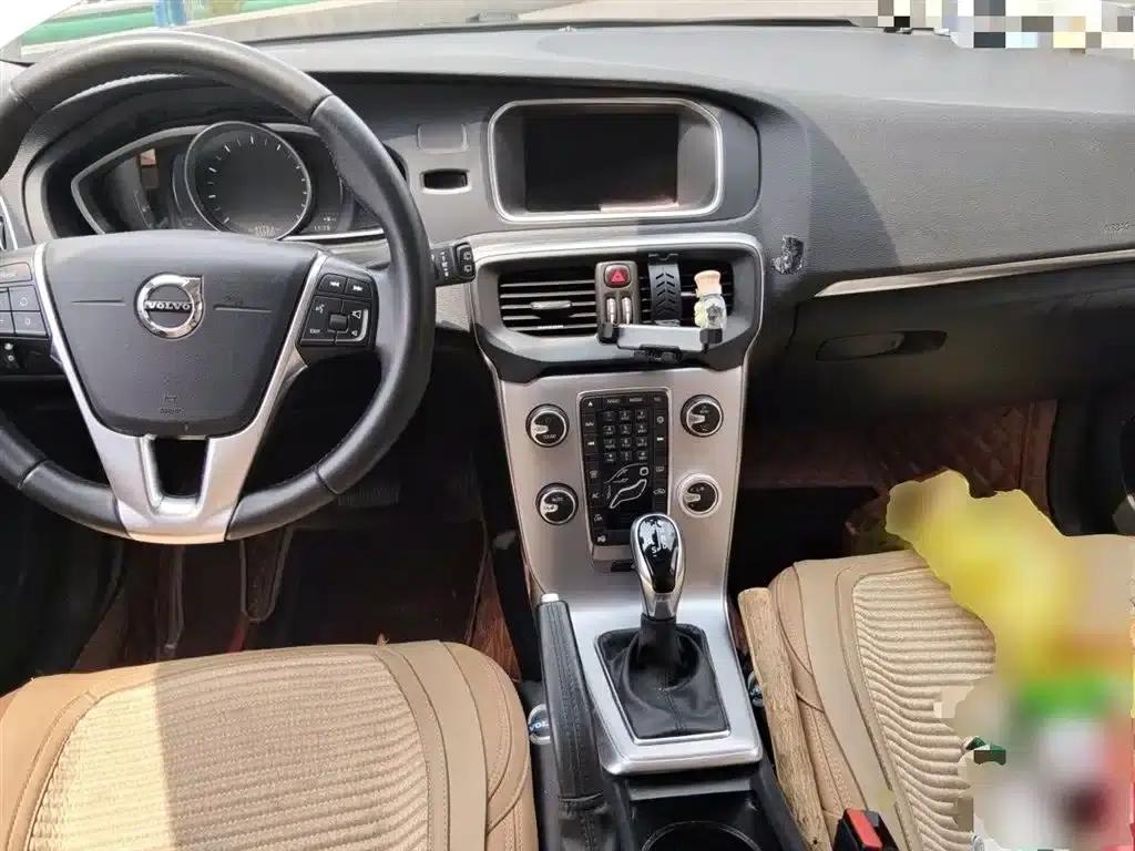 2017 Volvo V40 T3 Smart Edition — миниатюра 6
