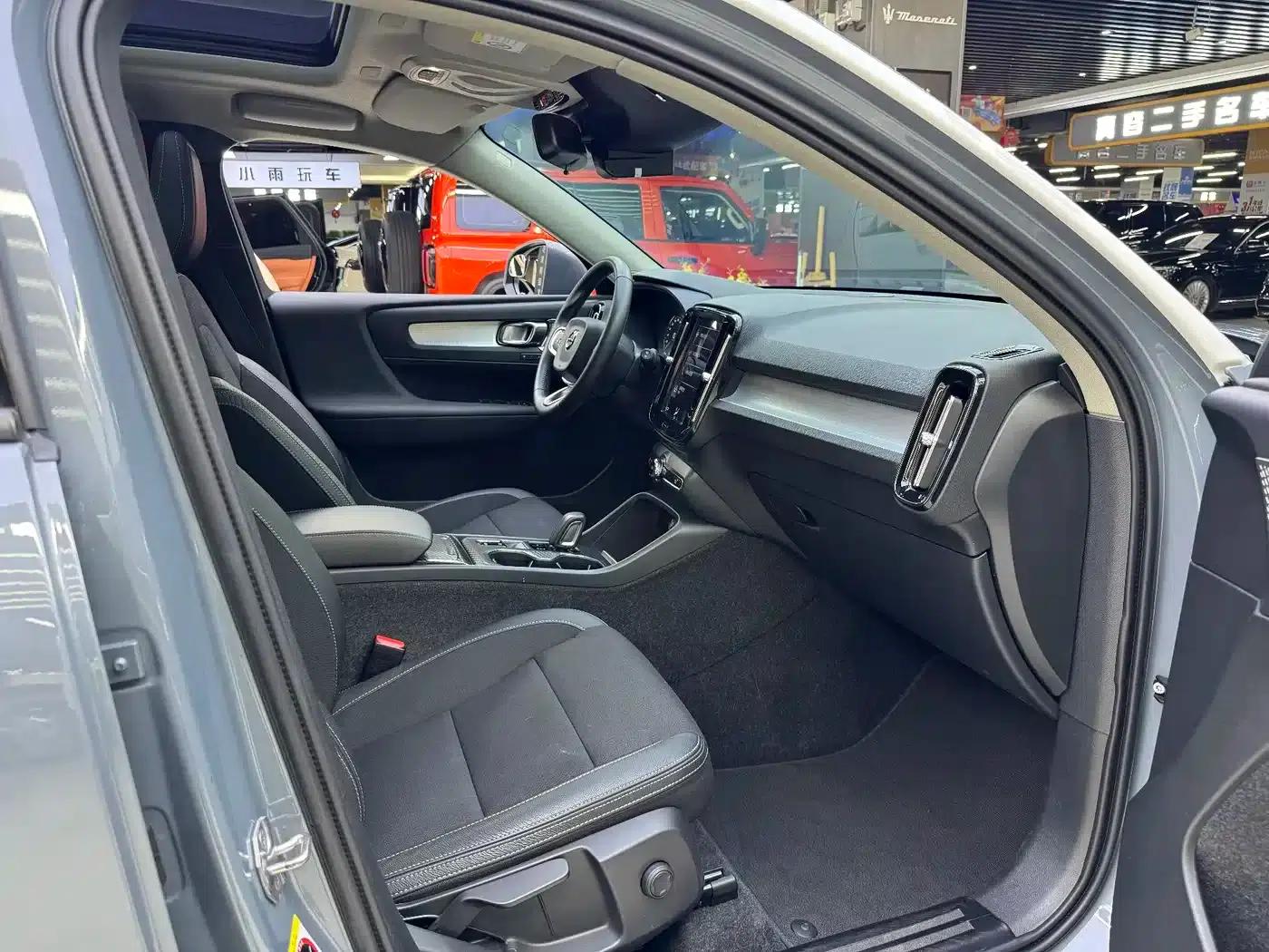 Volvo XC40 2020 T3 Smart Fashion Edition — миниатюра 21