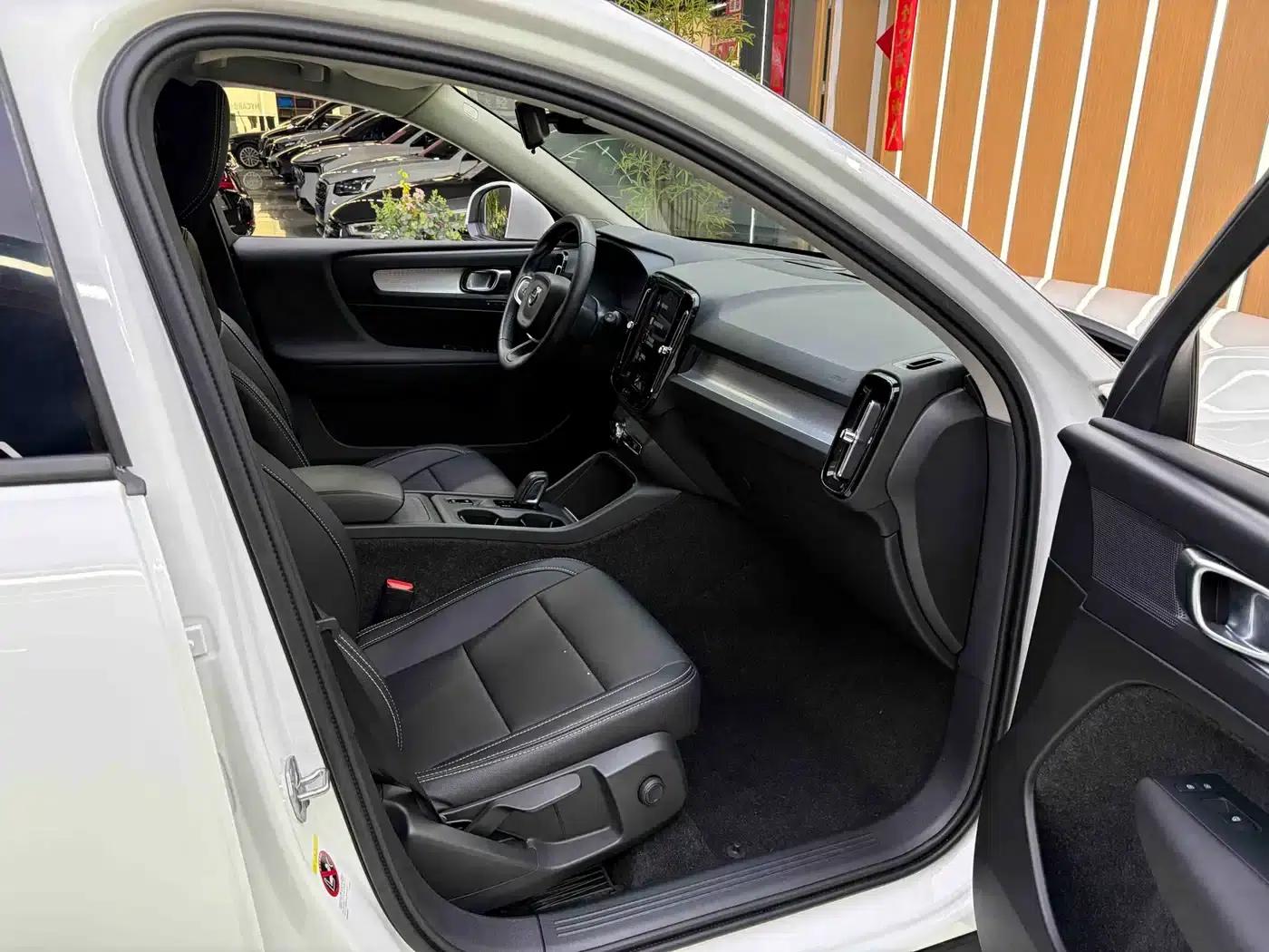Volvo XC40 2020 T3 Smart Fashion Edition — миниатюра 11