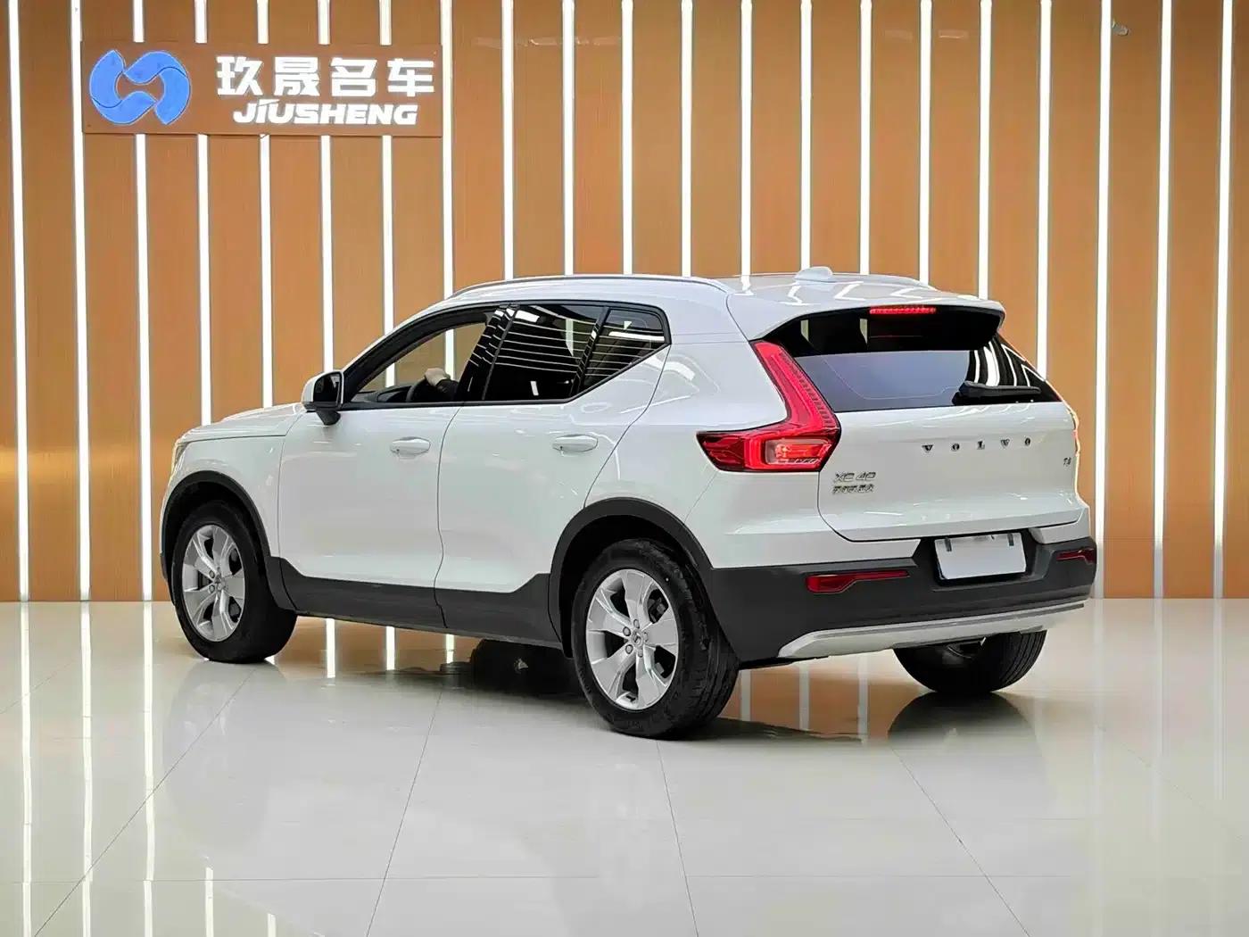 Volvo XC40 2020 T3 Smart Fashion Edition — миниатюра 7