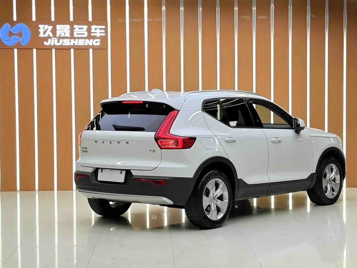 Volvo XC40 2020 T3 Smart Fashion Edition — миниатюра 8