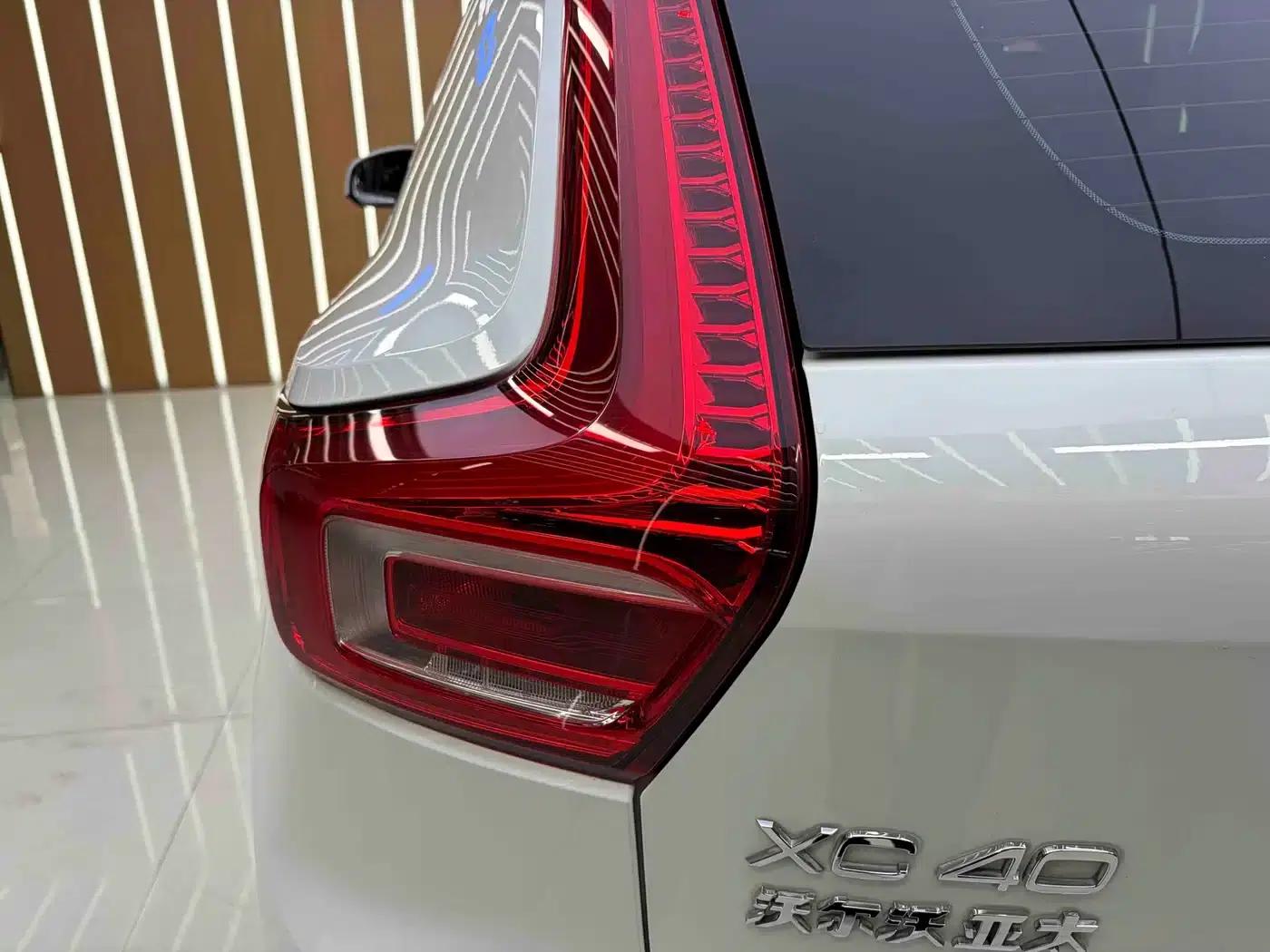 Volvo XC40 2020 T3 Smart Fashion Edition — миниатюра 9