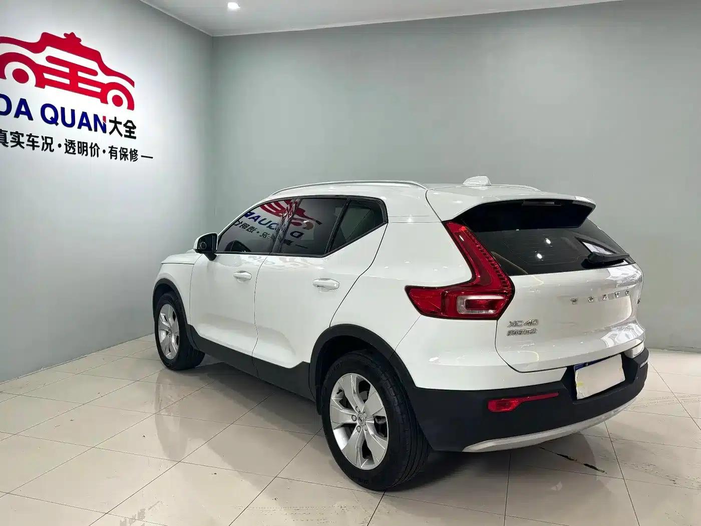 Volvo XC40 2020 T3 Smart Fashion Edition — миниатюра 12