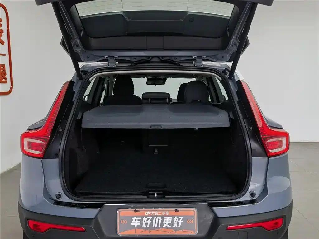 2022 Volvo XC40 T4 AWD Smart Fashion Edition — миниатюра 16