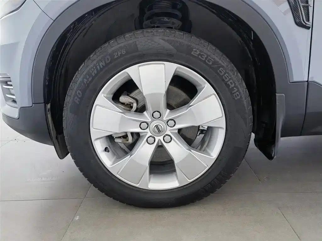 2022 Volvo XC40 T4 AWD Smart Fashion Edition — миниатюра 17