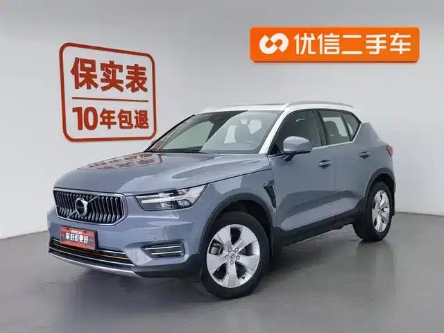 2022 Volvo XC40 T4 AWD Smart Fashion Edition