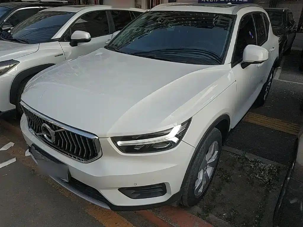 Volvo XC40 2020 T3 Smart Fashion Edition — миниатюра 2