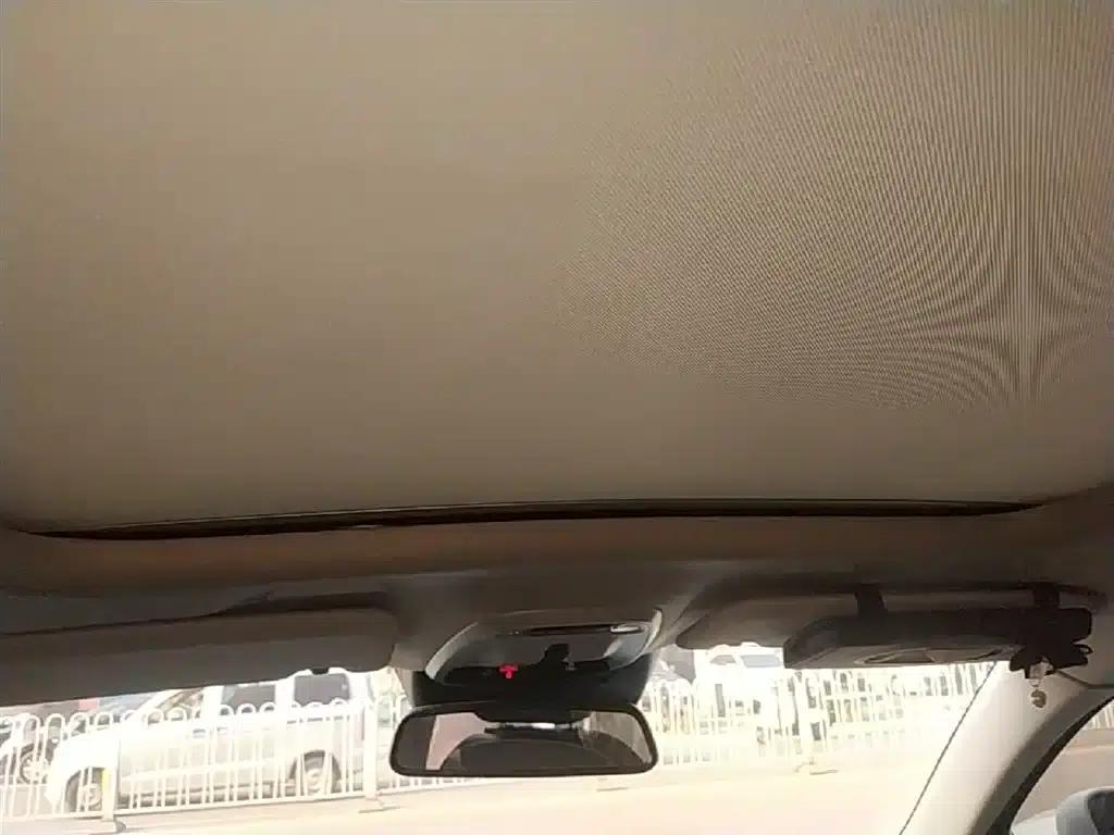 Volvo XC40 2020 T3 Smart Fashion Edition — миниатюра 18