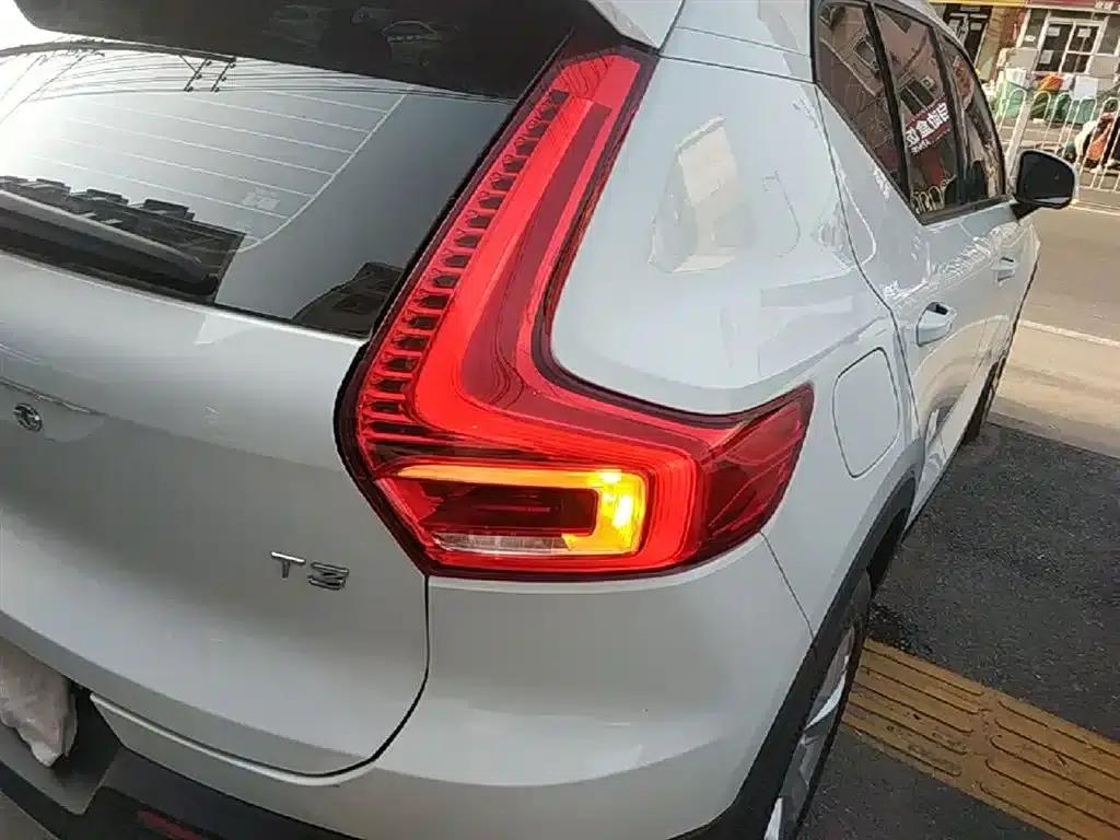Volvo XC40 2020 T3 Smart Fashion Edition — миниатюра 8