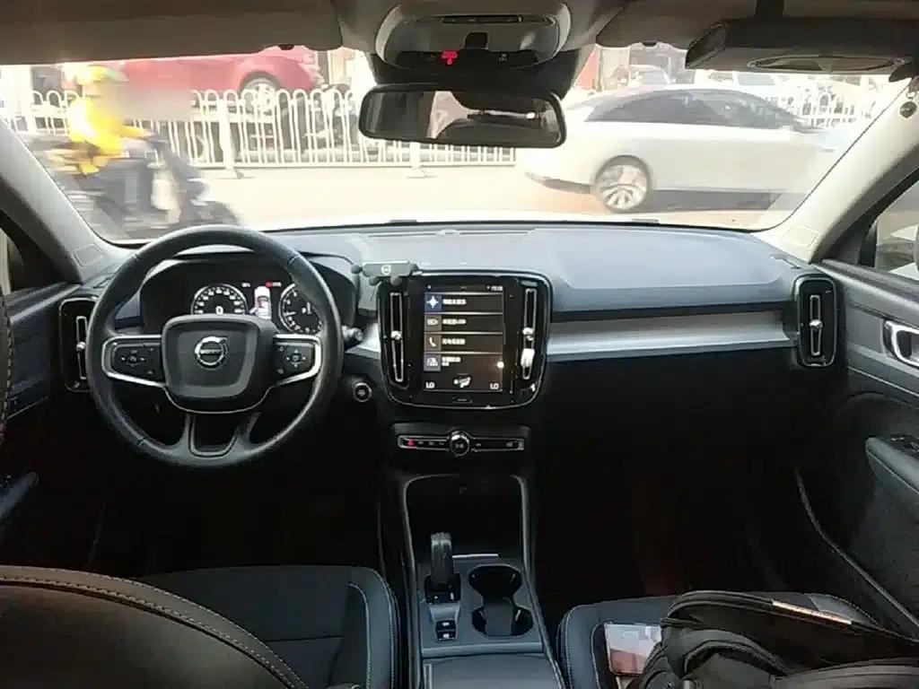 Volvo XC40 2020 T3 Smart Fashion Edition — миниатюра 10